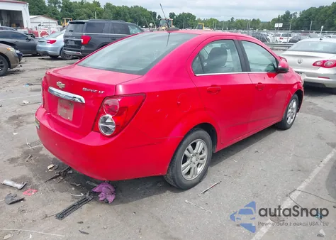 2015 Chevrolet Sonic Lt Auto z USA, uszkodzony, nr VIN 1G1JC5SH3F4220819